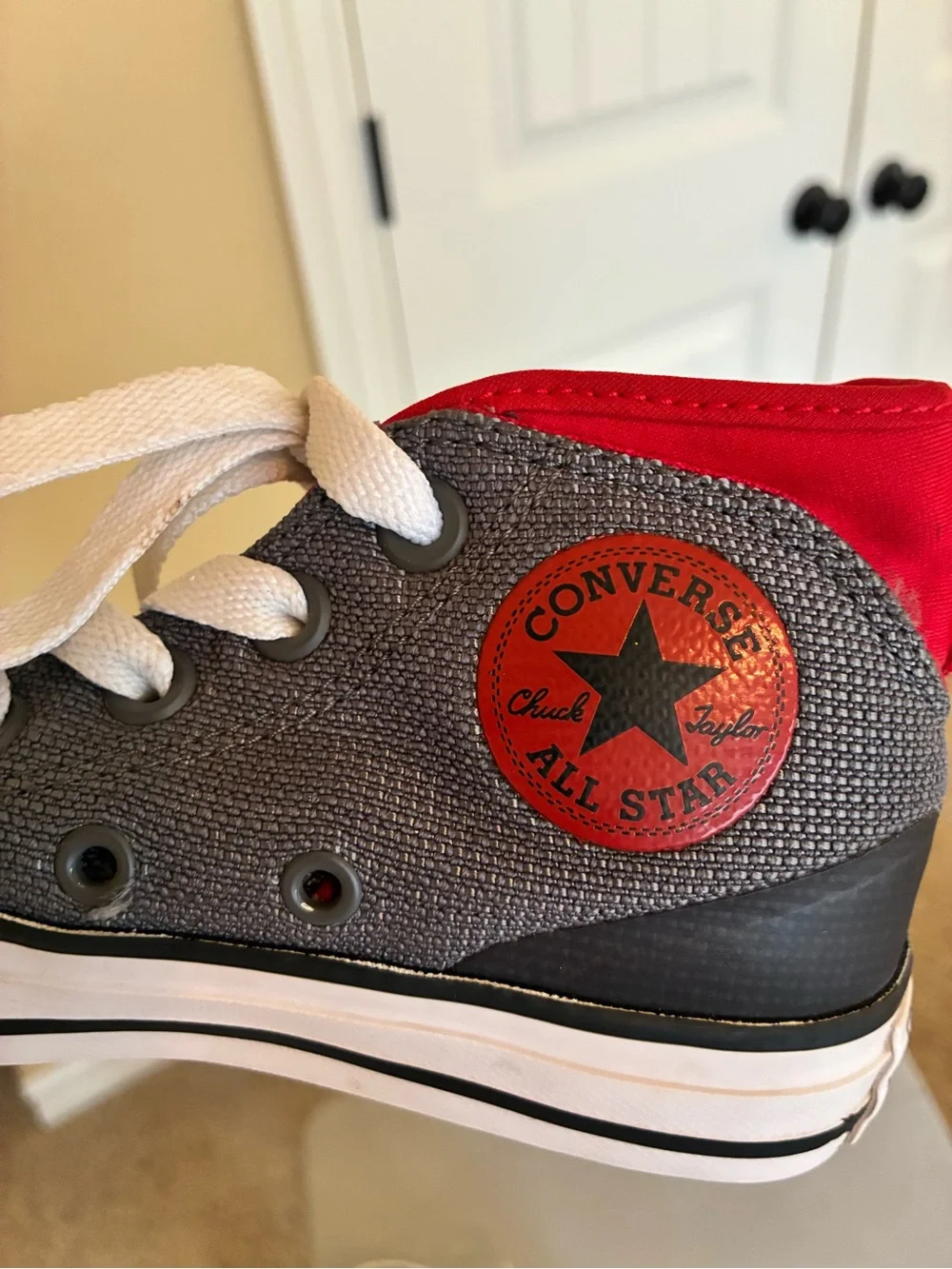 Converse kids high